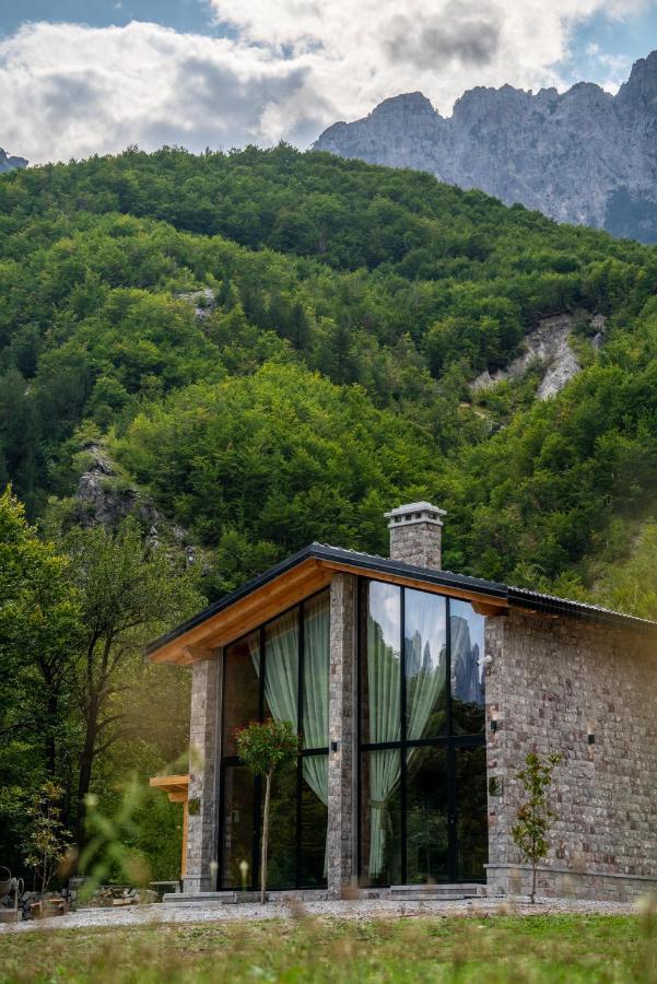 Villa Ujevara E Vogel